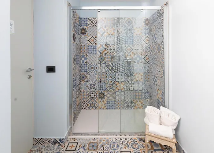 Selva Luxury Lakeview Apartment